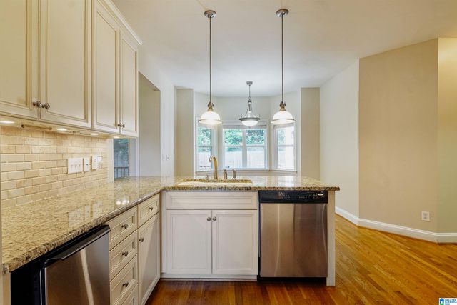 226 THOROUGHBRED LANE, Alabaster, AL 35007