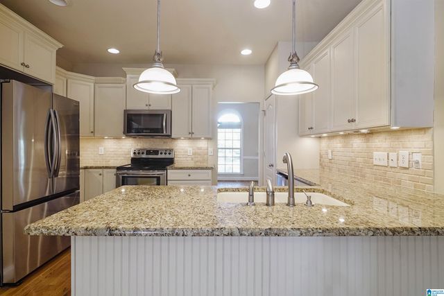 226 THOROUGHBRED LANE, Alabaster, AL 35007