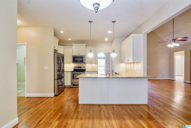 226 THOROUGHBRED LANE, Alabaster, AL 35007