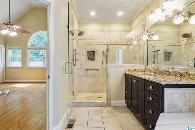 226 THOROUGHBRED LANE, Alabaster, AL 35007