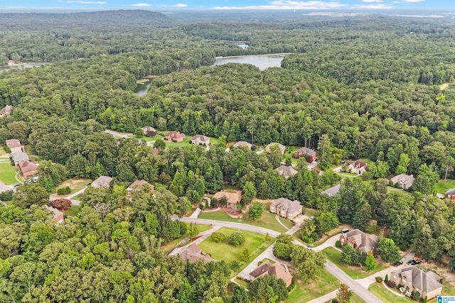 226 THOROUGHBRED LANE, Alabaster, AL 35007