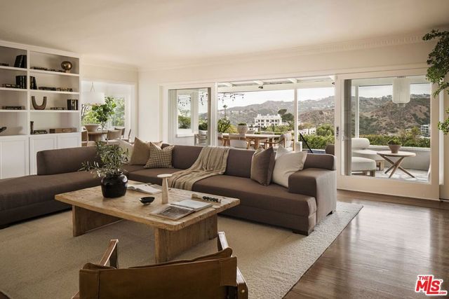 2439 Creston Way, Los Angeles, CA 90068