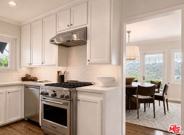 2439 Creston Way, Los Angeles, CA 90068