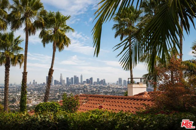 2439 Creston Way, Los Angeles, CA 90068
