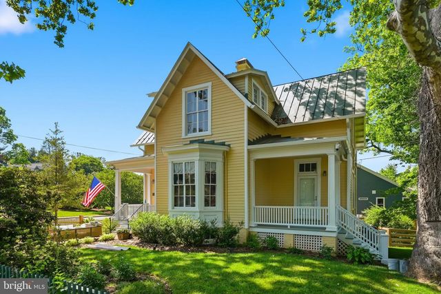 320 CULPEPER ST, Warrenton, VA 20186