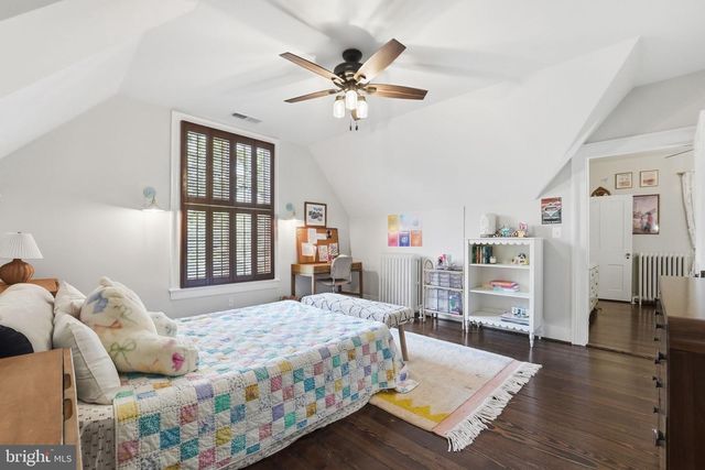 320 CULPEPER ST, Warrenton, VA 20186
