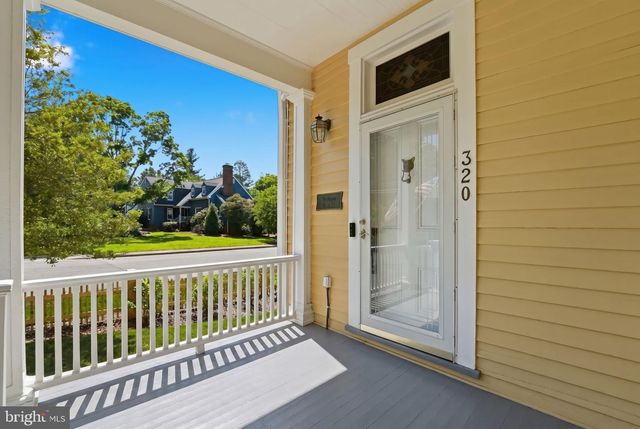 320 CULPEPER ST, Warrenton, VA 20186
