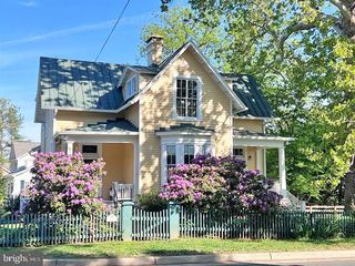 320 CULPEPER ST, Warrenton, VA 20186