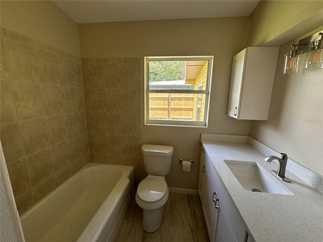 3335 DUDLEY STREET, Sarasota, FL 34235