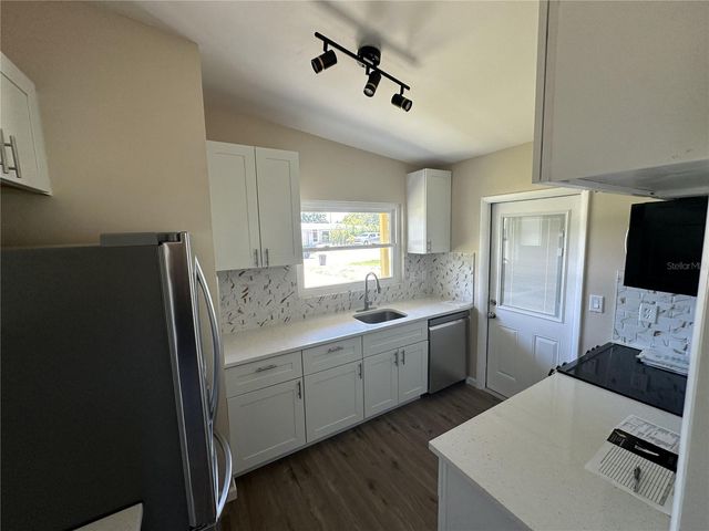 3335 DUDLEY STREET, Sarasota, FL 34235