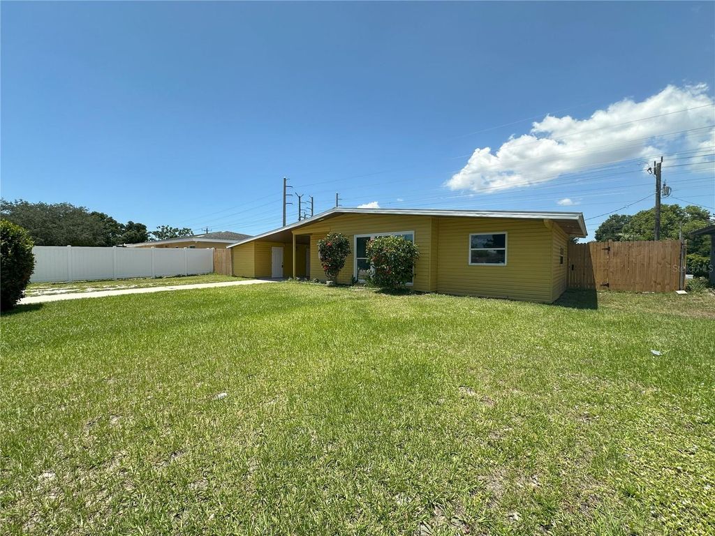 3335 DUDLEY STREET, Sarasota, FL 34235
