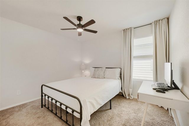 233 Calgary LN, San Marcos, TX 78666