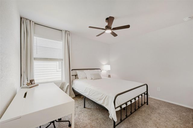 233 Calgary LN, San Marcos, TX 78666