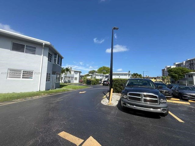 1663 NE Miami Gardens Dr 140, Miami, FL 33179