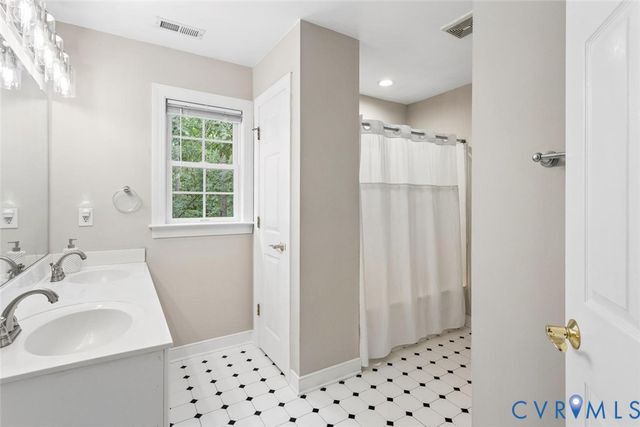 6001 Olde Hartley Pl, Glen Allen, VA 23060