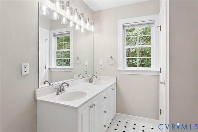 6001 Olde Hartley Pl, Glen Allen, VA 23060