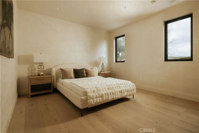 4275 Murietta Avenue, Sherman Oaks, CA 91423