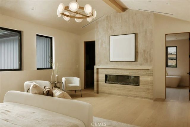 4275 Murietta Avenue, Sherman Oaks, CA 91423
