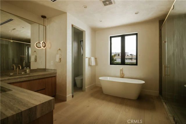 4275 Murietta Avenue, Sherman Oaks, CA 91423