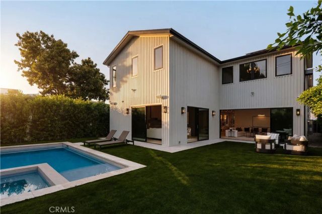 4275 Murietta Avenue, Sherman Oaks, CA 91423