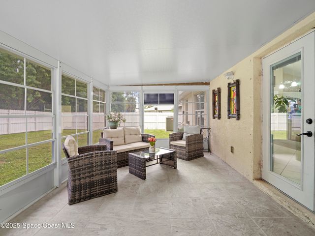 860 Tupelo Road SW, Palm Bay, FL 32908