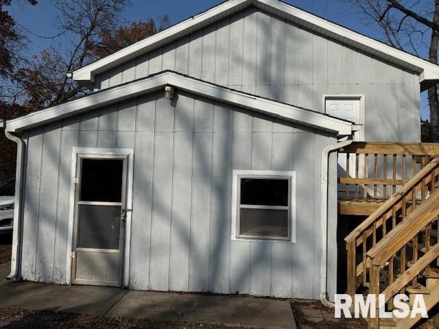 601 W WILLOW Street, Carbondale, IL 62901