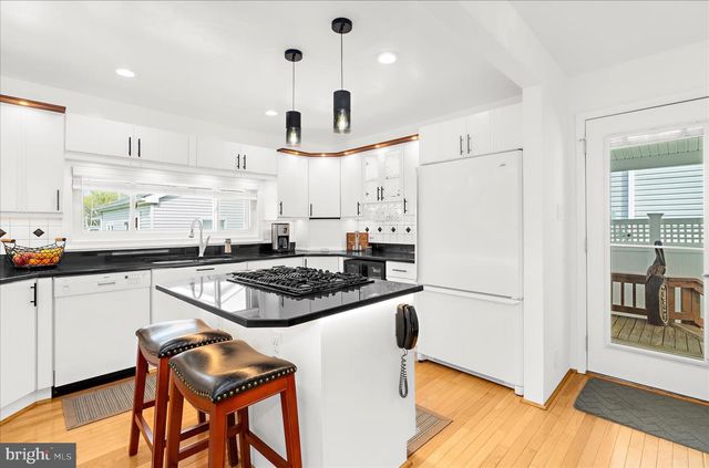 8209 PEACH ORCHARD RD, Baltimore, MD 21222