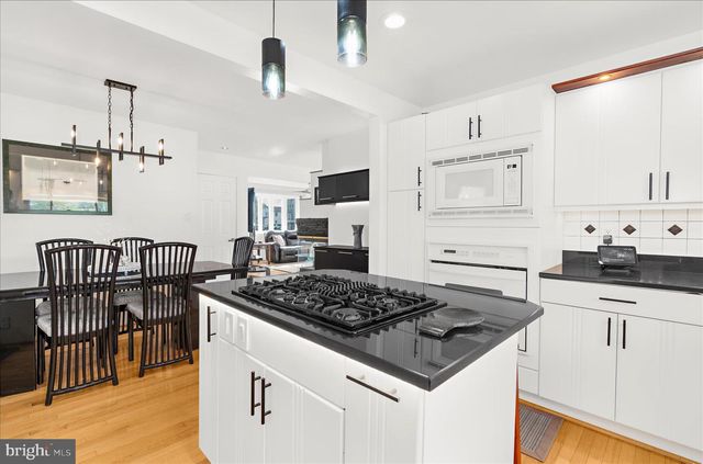 8209 PEACH ORCHARD RD, Baltimore, MD 21222