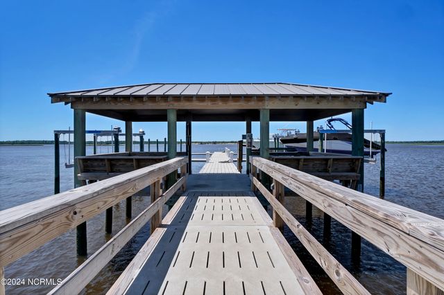 109 Island Bridge Way, Wilmington, NC 28412