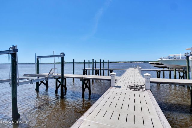 109 Island Bridge Way, Wilmington, NC 28412