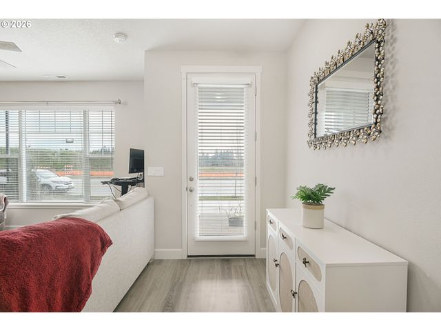 6826 Se CRIMSON Ln, Hillsboro, OR 97123