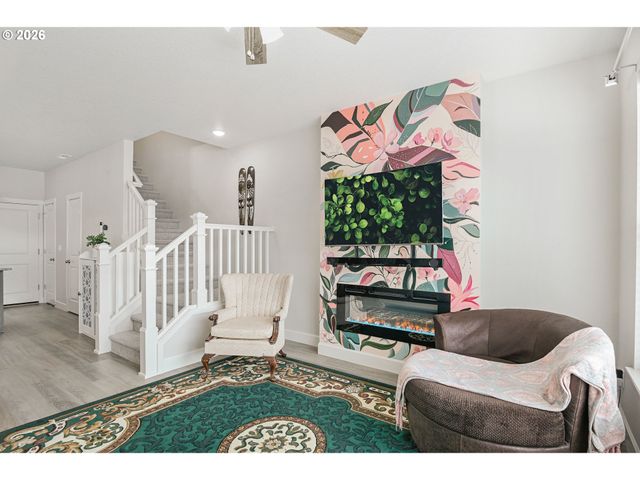 6826 Se CRIMSON Ln, Hillsboro, OR 97123