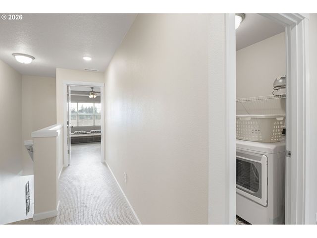 6826 Se CRIMSON Ln, Hillsboro, OR 97123