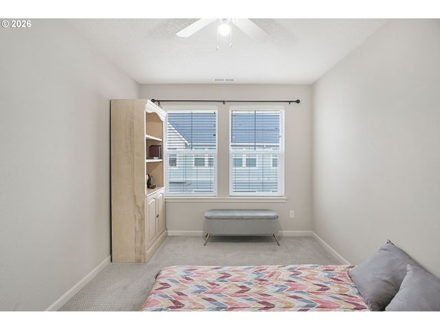 6826 Se CRIMSON Ln, Hillsboro, OR 97123