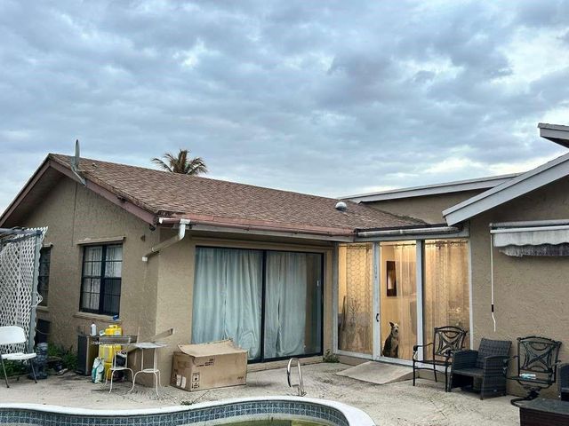 9711 NW 33rd Street, Sunrise, FL 33351