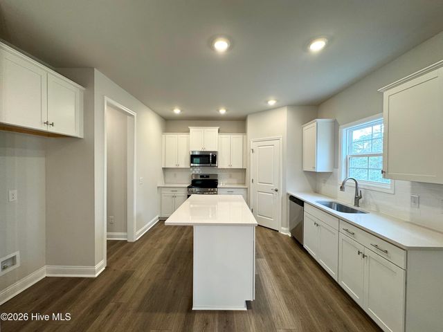 2986 Mithwick Street SW, Shallotte, NC 28470