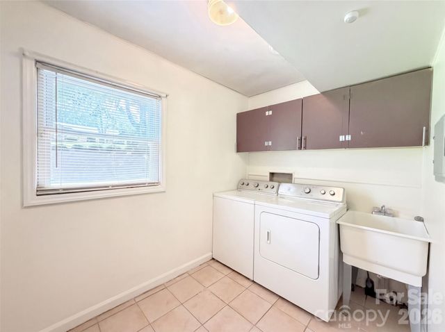 4600 Carving Tree Drive, Charlotte, NC 28227