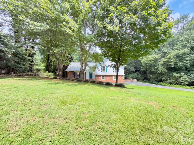 4600 Carving Tree Drive, Charlotte, NC 28227