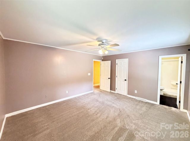 4600 Carving Tree Drive, Charlotte, NC 28227