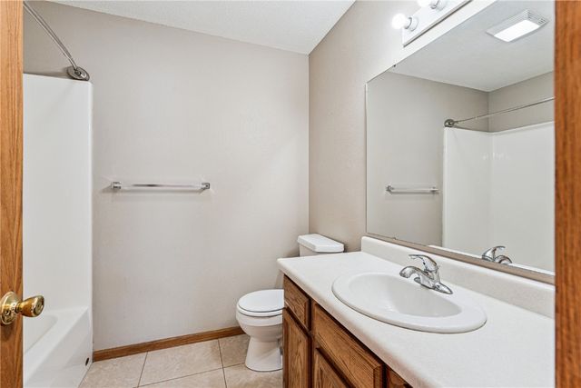 667 Andy Court, North Liberty, IA 52317