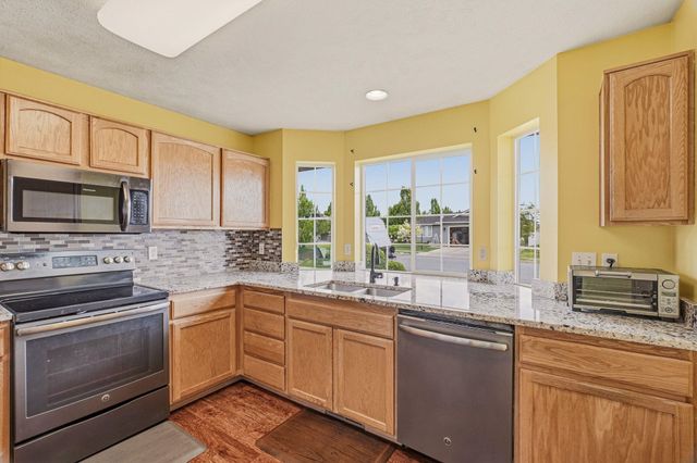 1508 E Sharpsburg Ave, Spokane, WA 99217