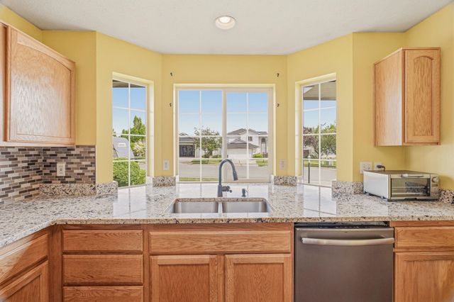 1508 E Sharpsburg Ave, Spokane, WA 99217