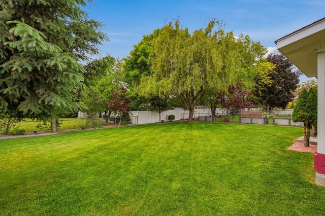 1508 E Sharpsburg Ave, Spokane, WA 99217