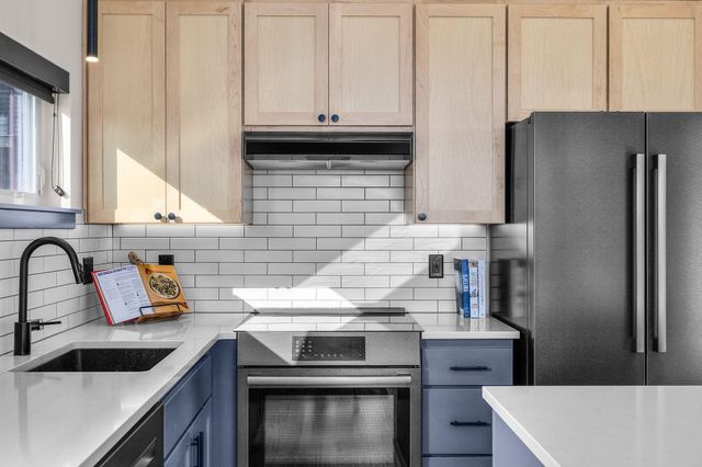 934 NW Quincy Avenue, Bend, OR 97703