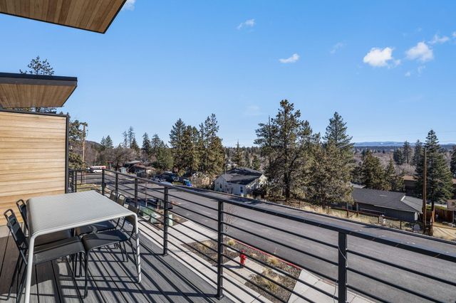 934 NW Quincy Avenue, Bend, OR 97703