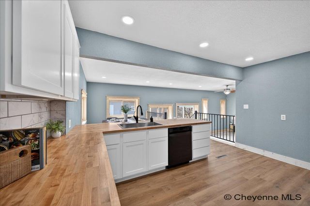 2617 E 10TH ST, Cheyenne, WY 82007