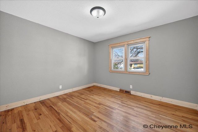 2617 E 10TH ST, Cheyenne, WY 82007