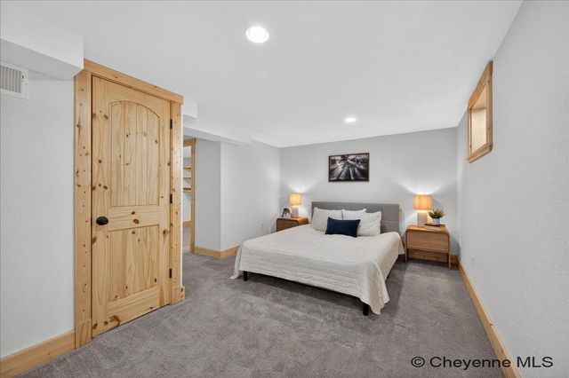 2617 E 10TH ST, Cheyenne, WY 82007