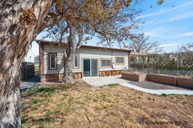 2617 E 10TH ST, Cheyenne, WY 82007