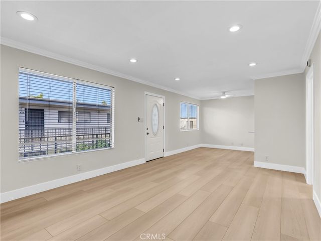 5530 Ackerfield Avenue 210, Long Beach, CA 90805